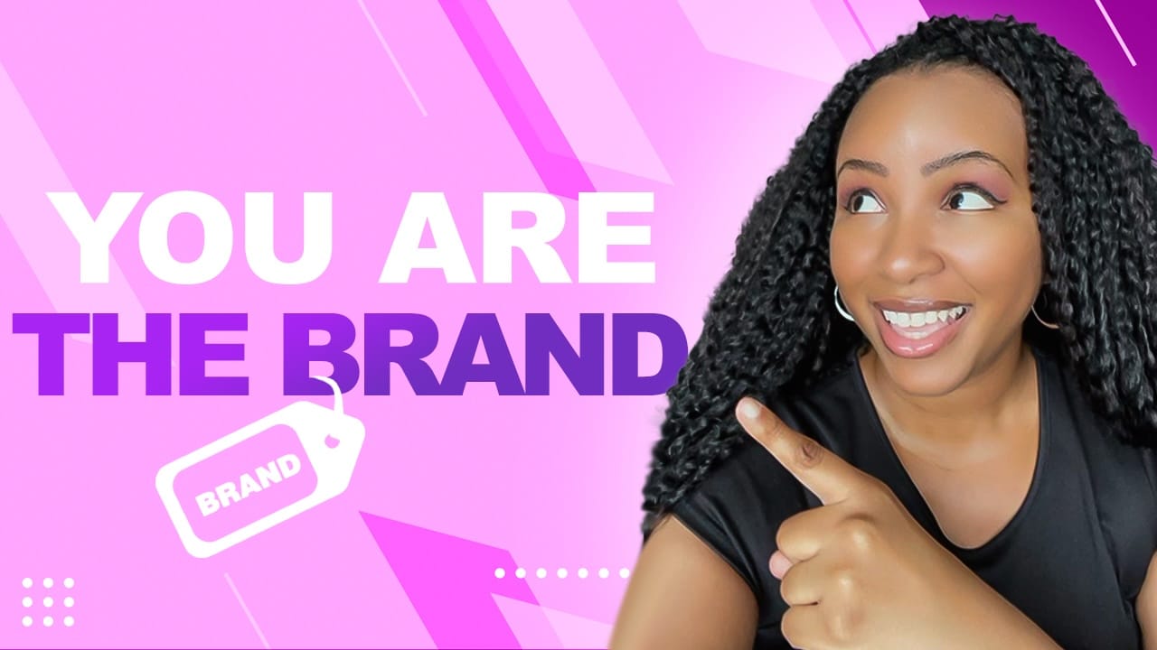 Nikida pointing at text: How to Name and Brand Your Blog Business for Maximum Success